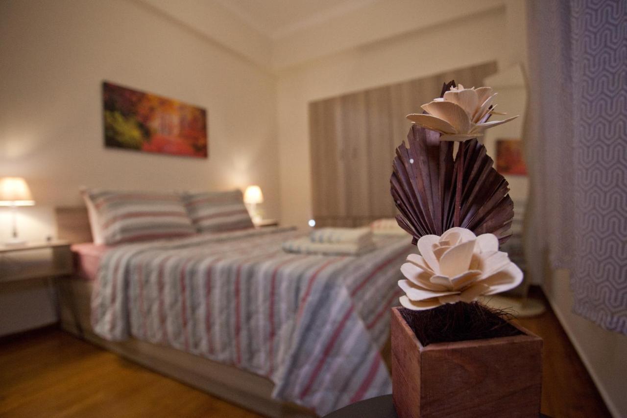 Lovely Nest Piraeus Exterior photo
