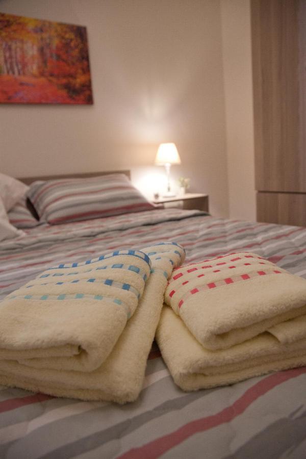Lovely Nest Piraeus Exterior photo